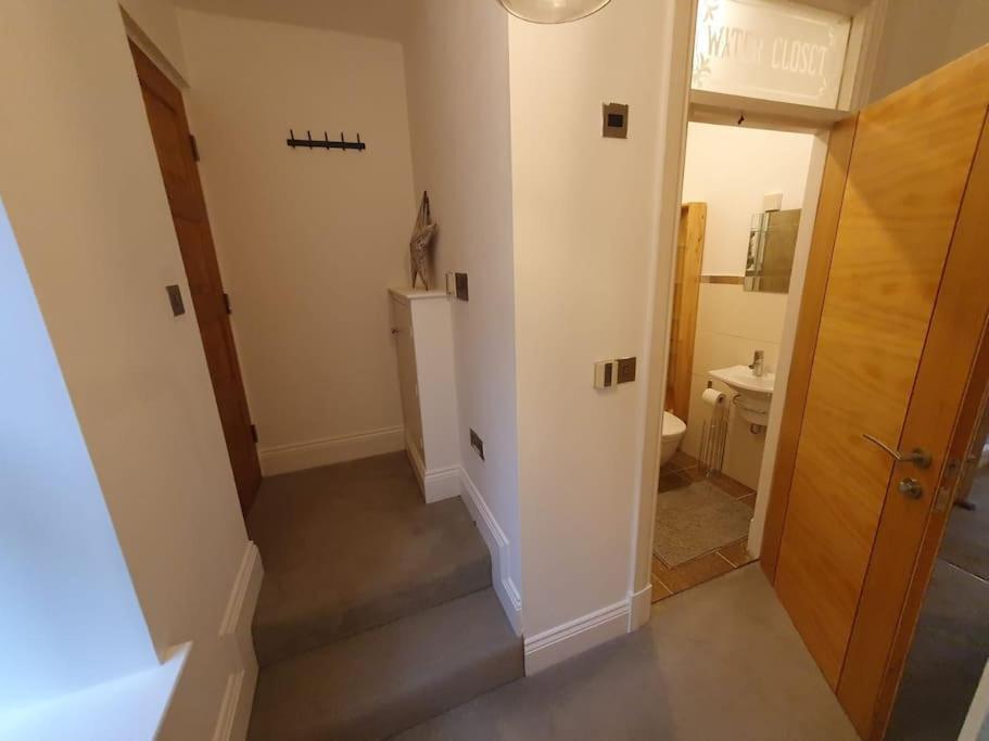 Cosy, Central Apartment سكيبتون المظهر الخارجي الصورة